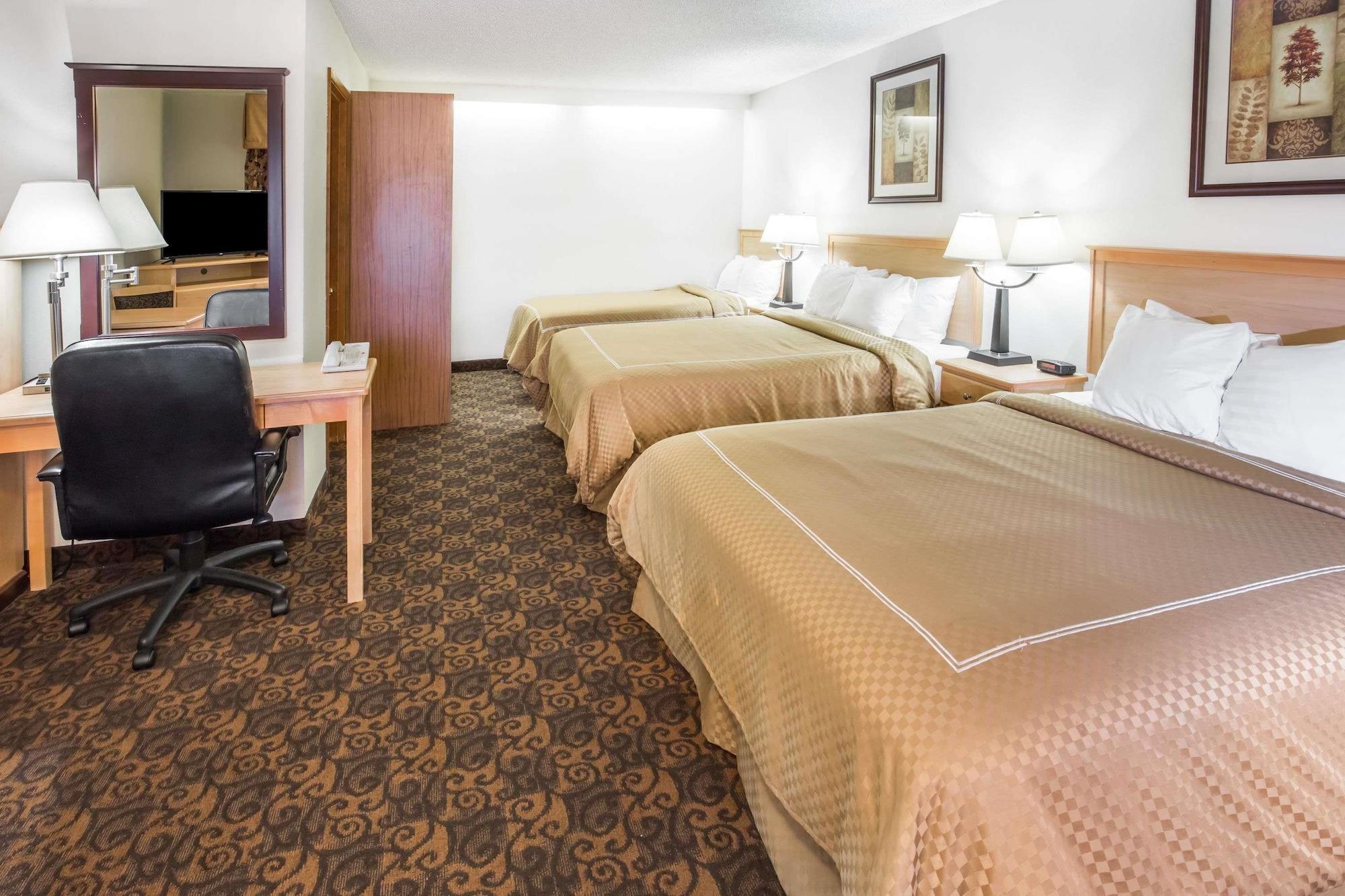 Days Inn By Wyndham Black Bear Salem Exteriör bild
