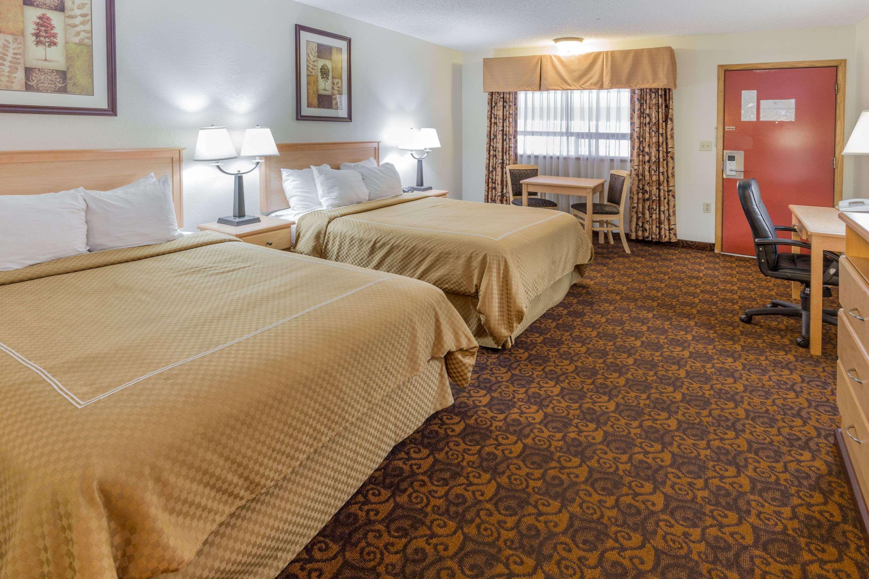 Days Inn By Wyndham Black Bear Salem Exteriör bild